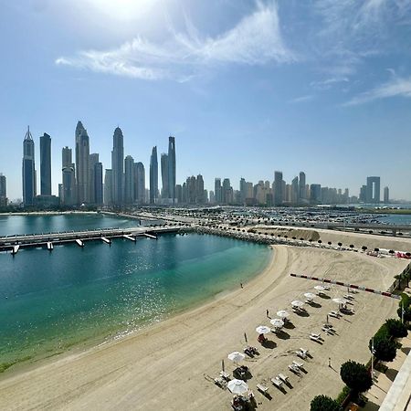 Appartamento Luxury Living Private Beach, Emaar Beachfront Dubai Esterno foto